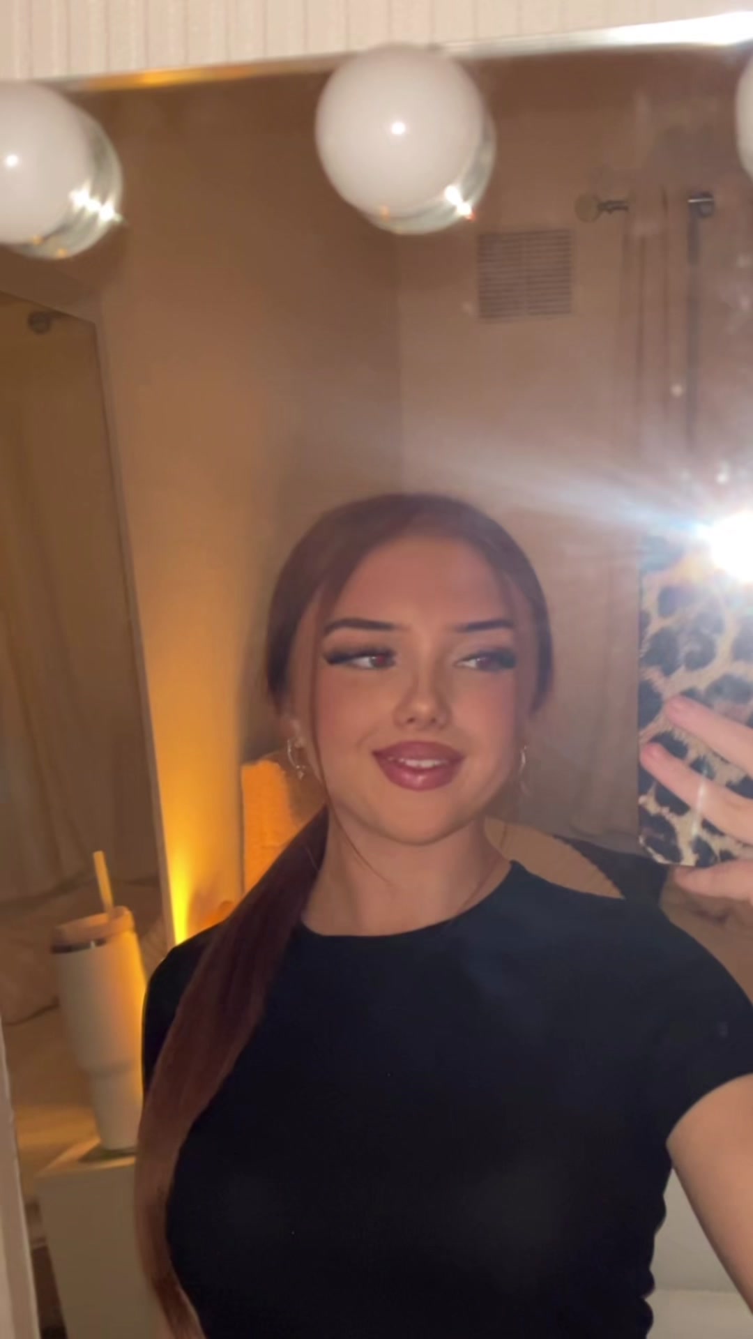 @𝓣𝓲𝓯𝓯𝓪𝓷𝔂-𝓻𝓸𝓼𝓮