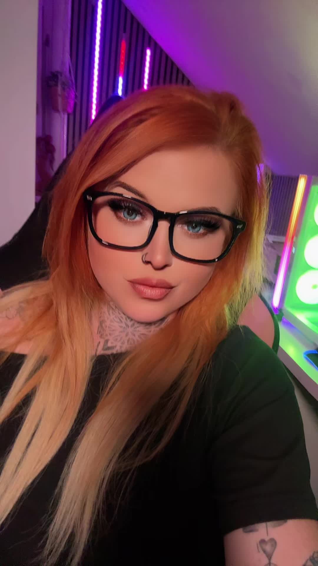 @Fynixia 🦊Fuchsi🦊
