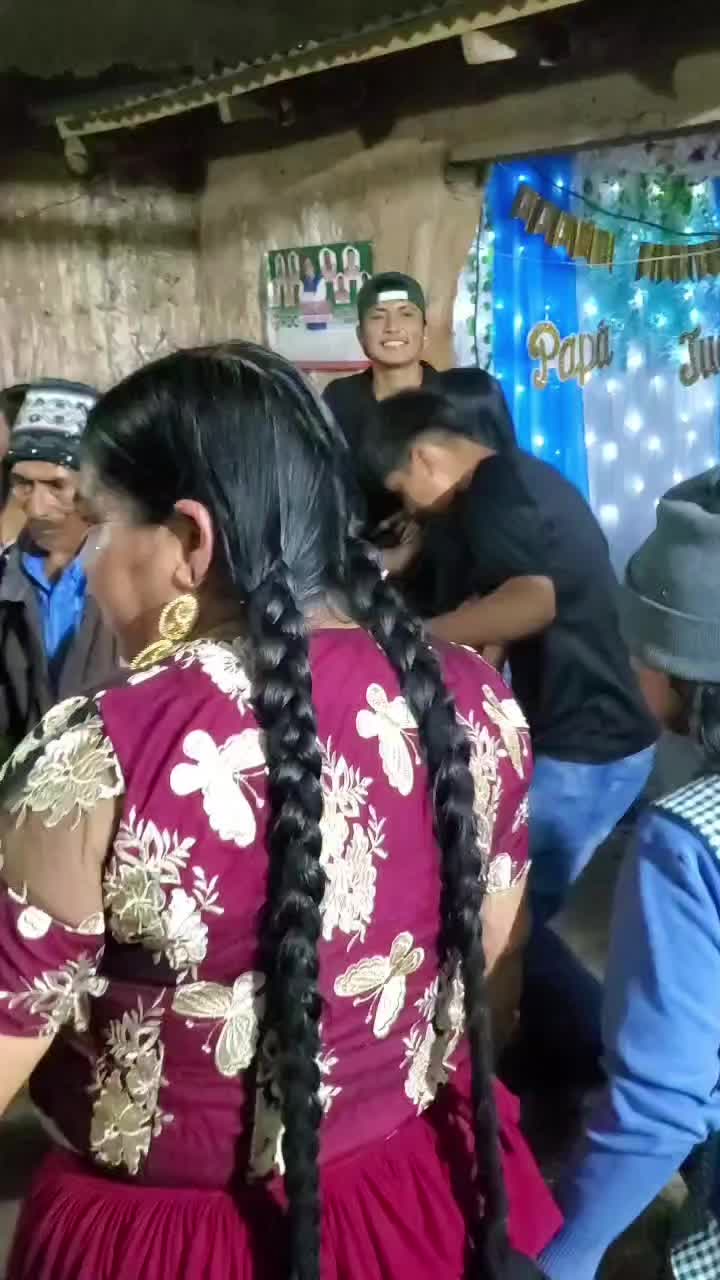 @🐞Ali. &Aacute; 🌻🌻🌻🌻🌻