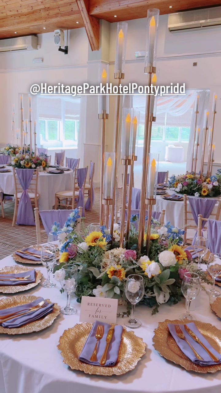 @Wedding flower & venue stylist