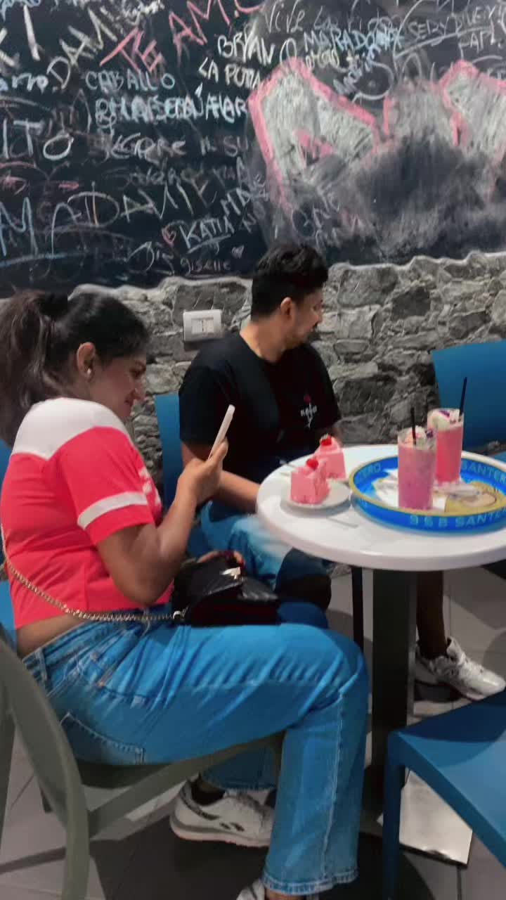 @Maleesha _fernando