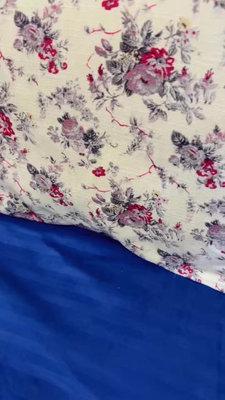 @Twinkle78000