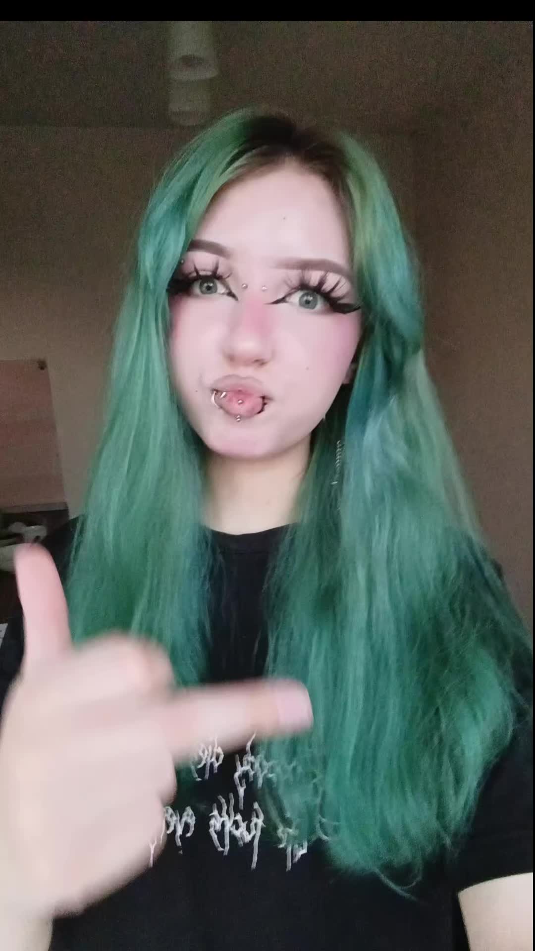 @культ эскапизма