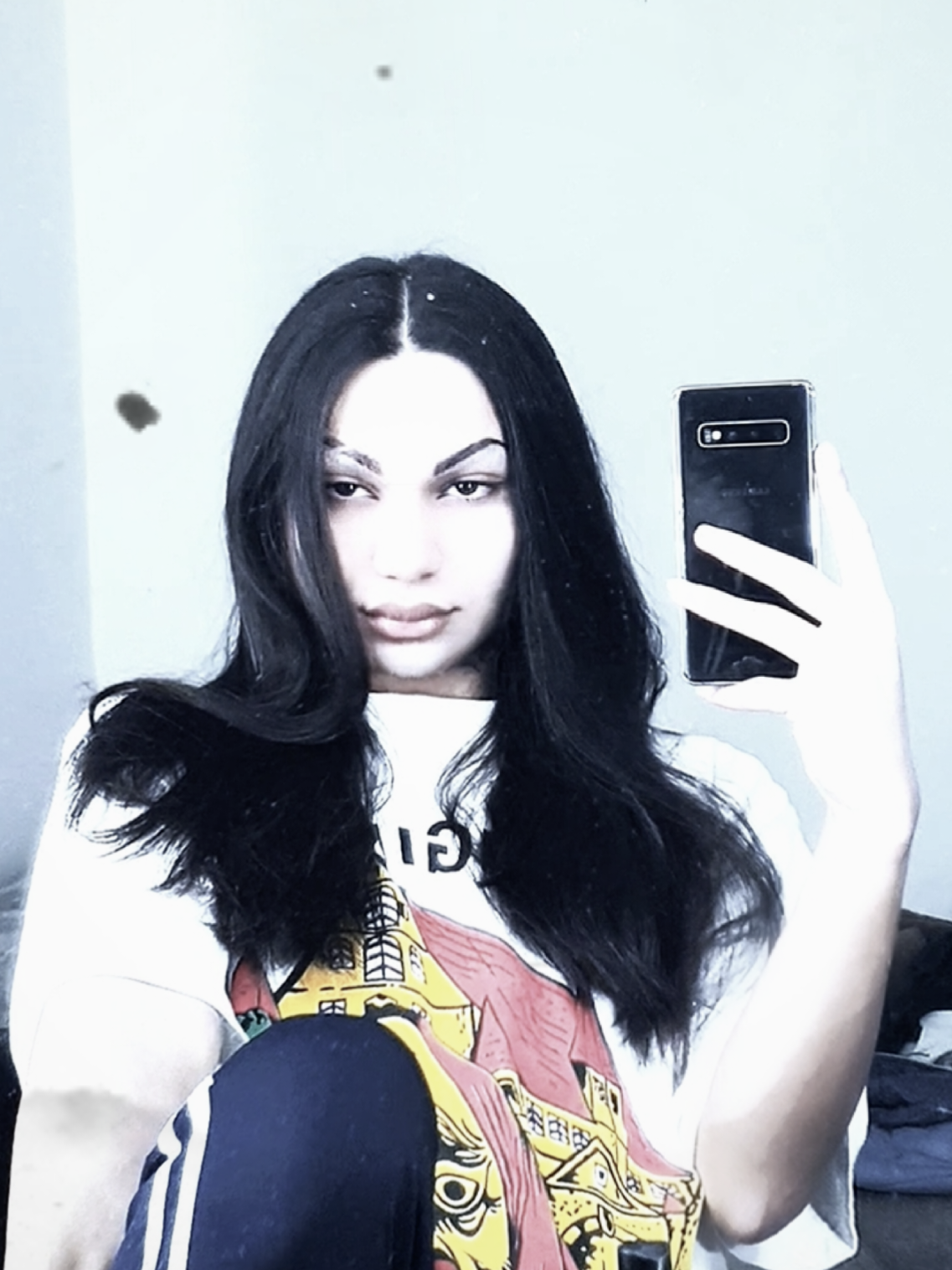 @๐๐๐E๐๐