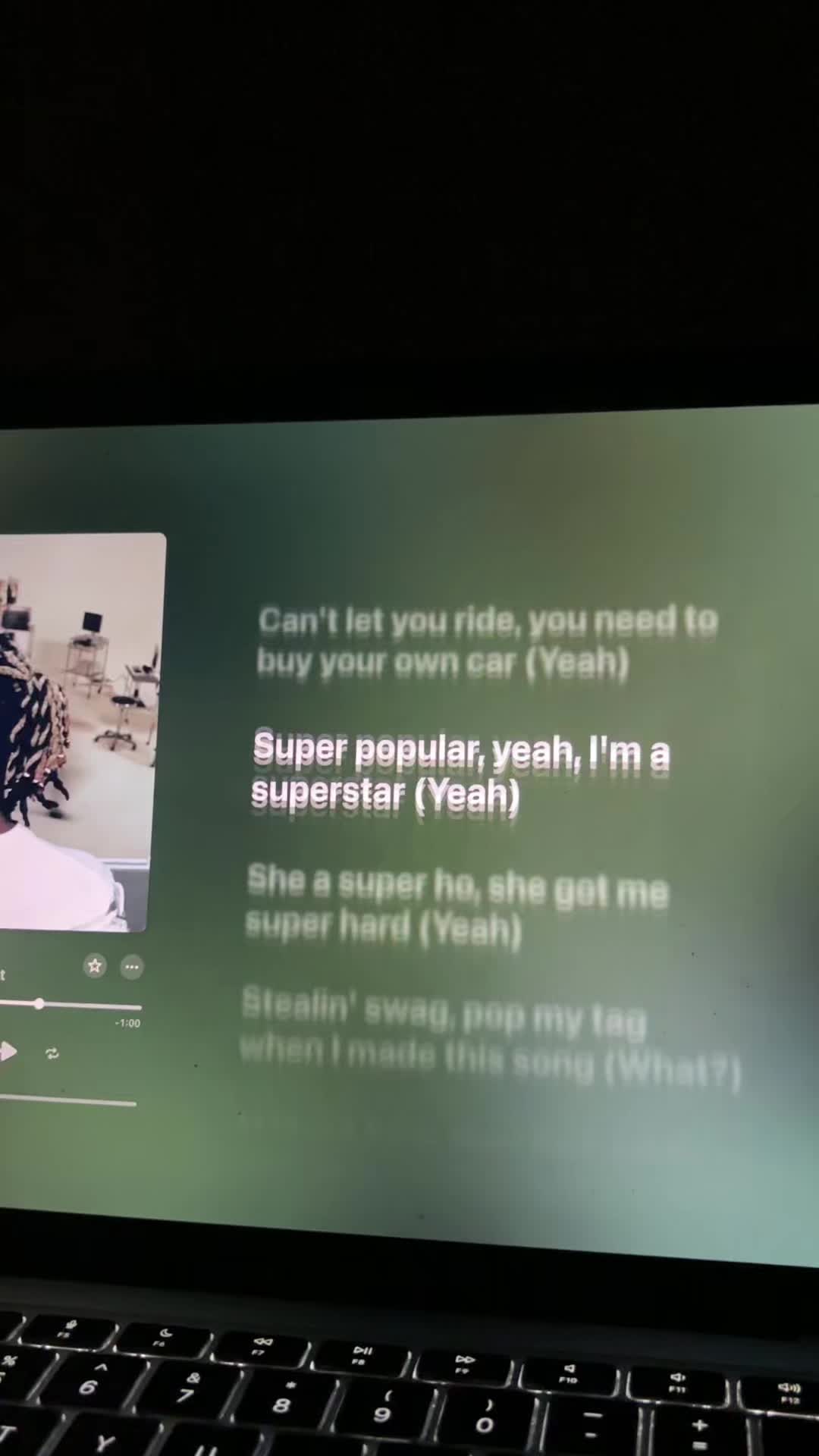 @loudL1ve