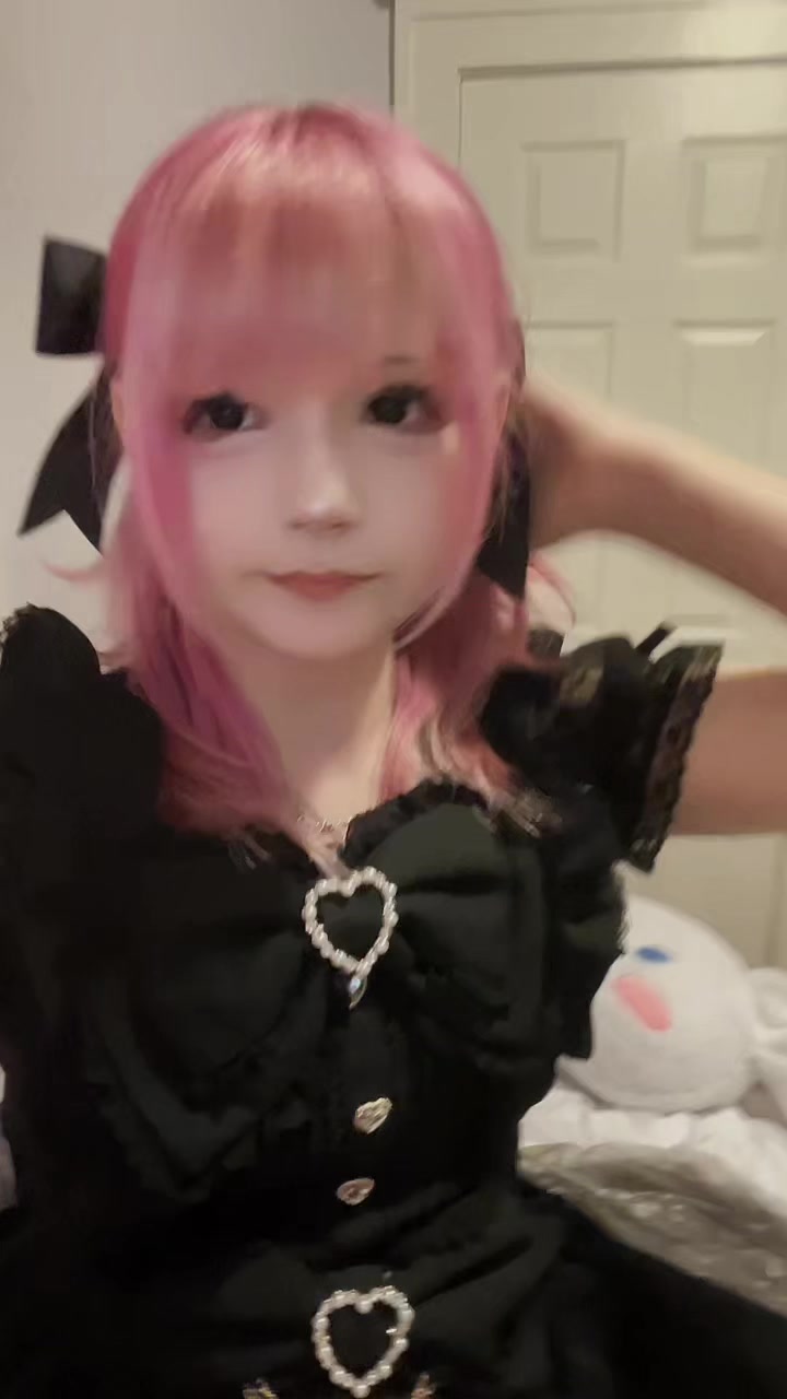@(▀▀̮▀) Me: