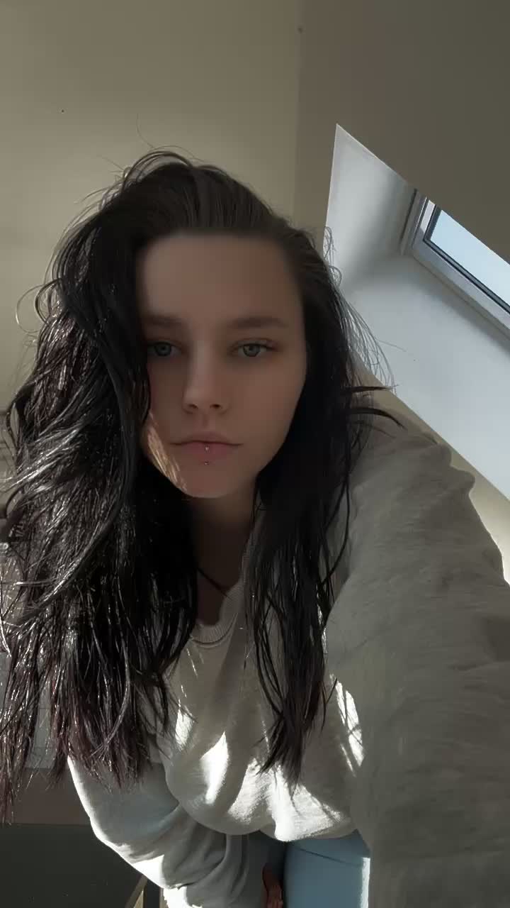 @👑𝓐𝓷𝓽𝓸𝓷𝓲𝓪👑