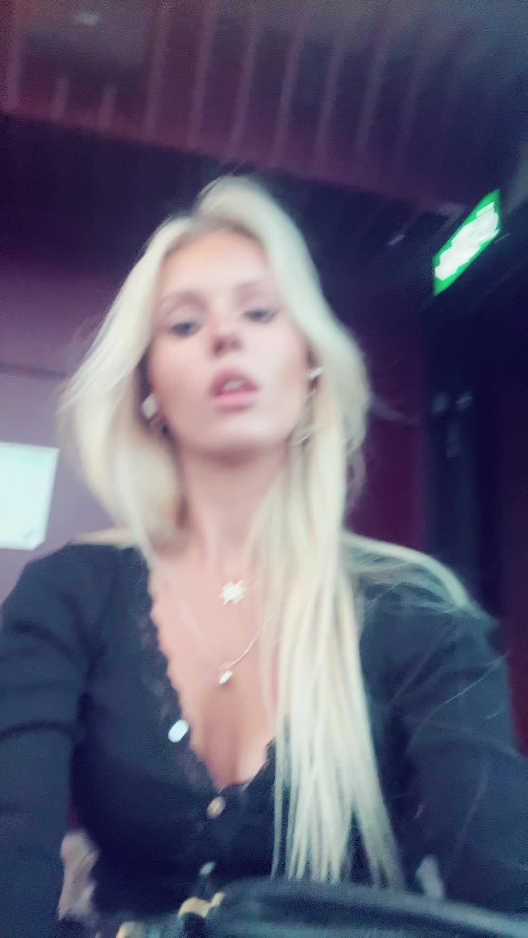 @lovisamari