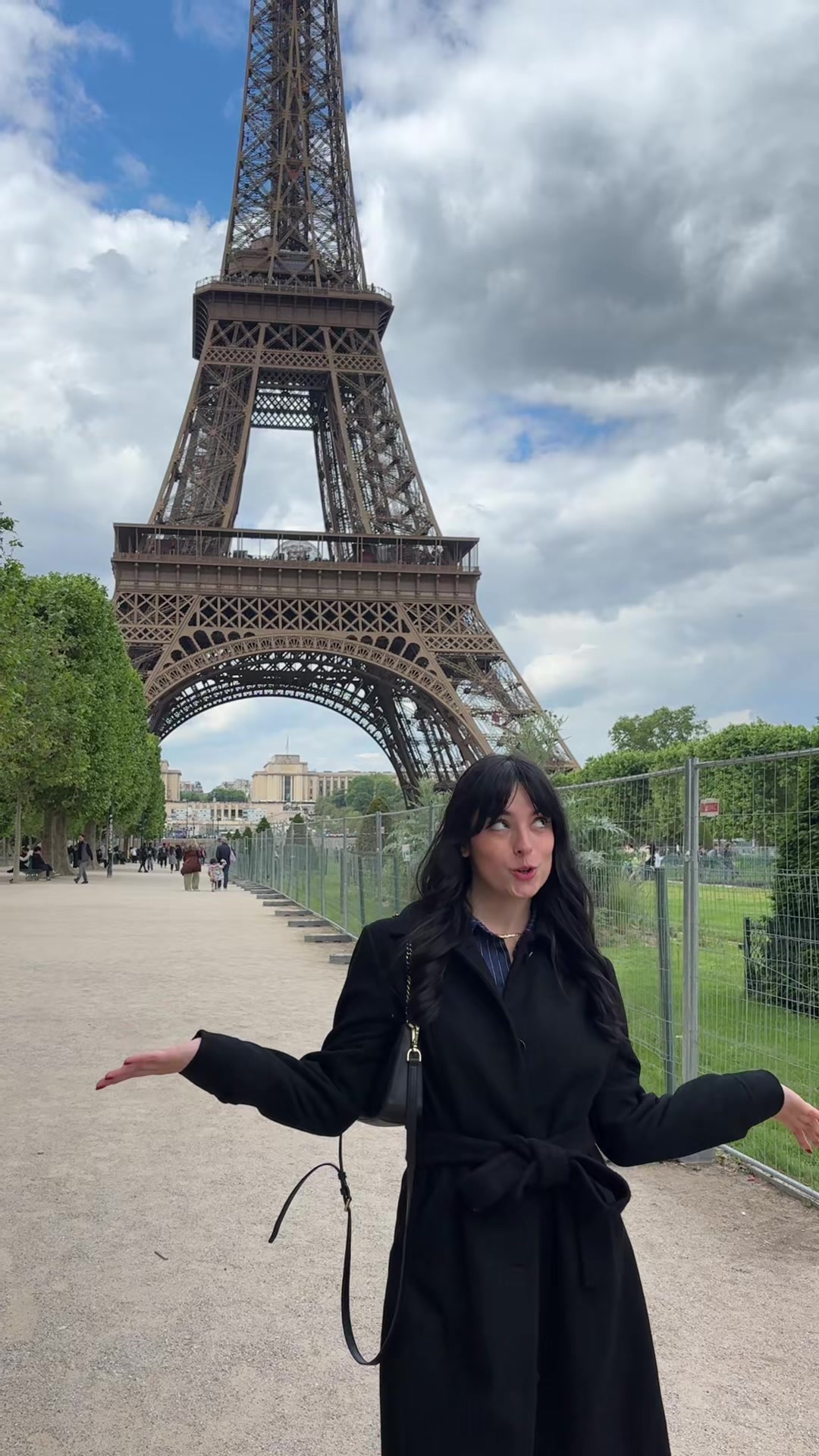 @saracaloo