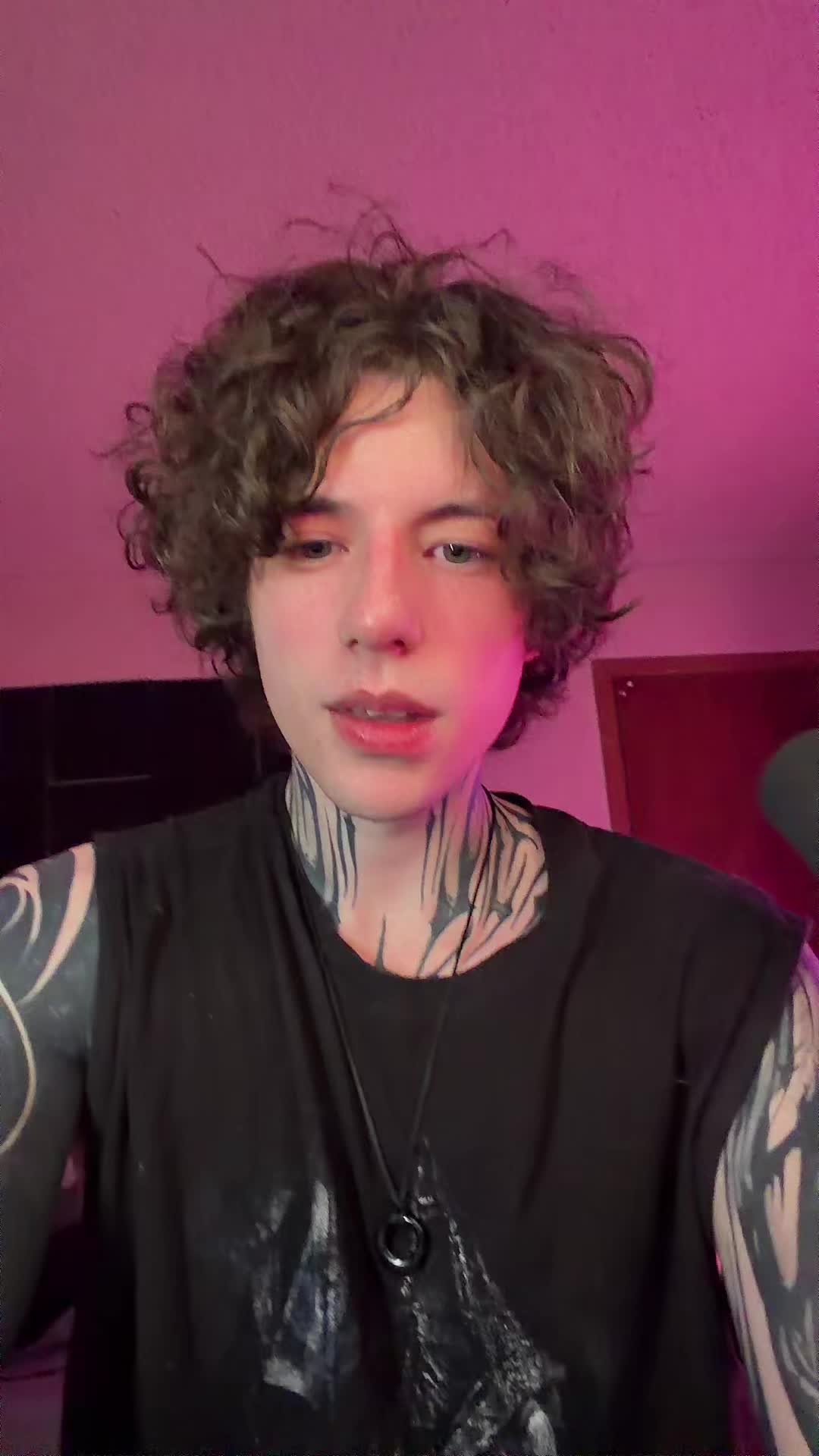 @Fraxriel