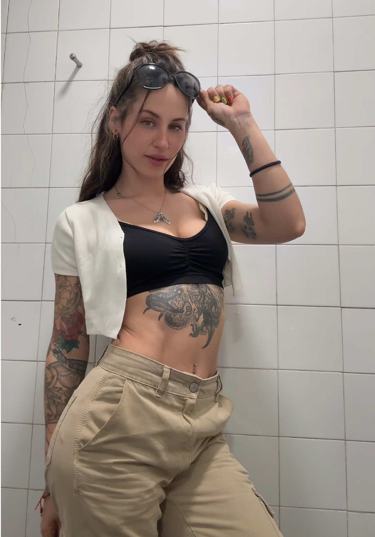 @laphlores_