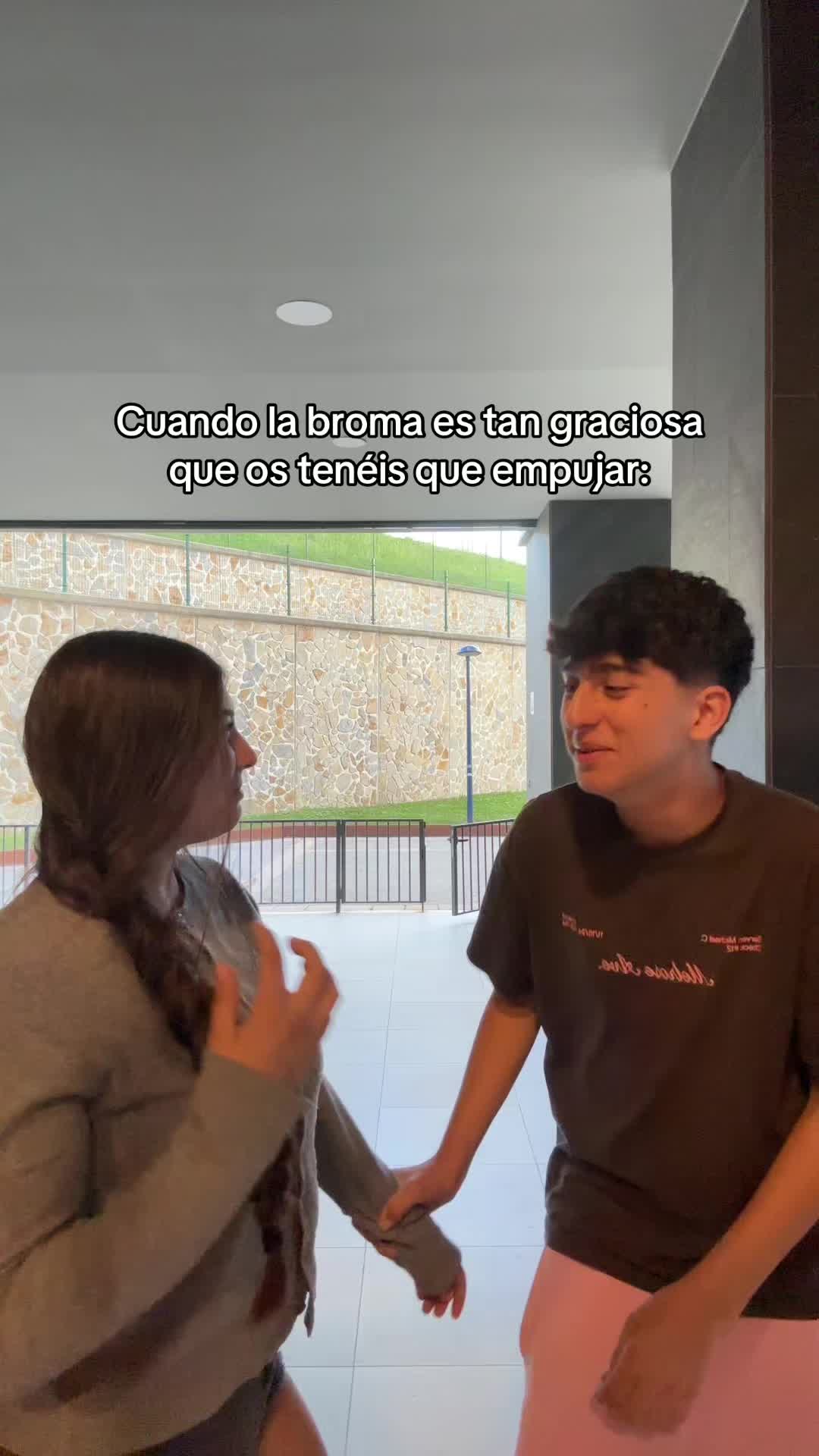 @Unax