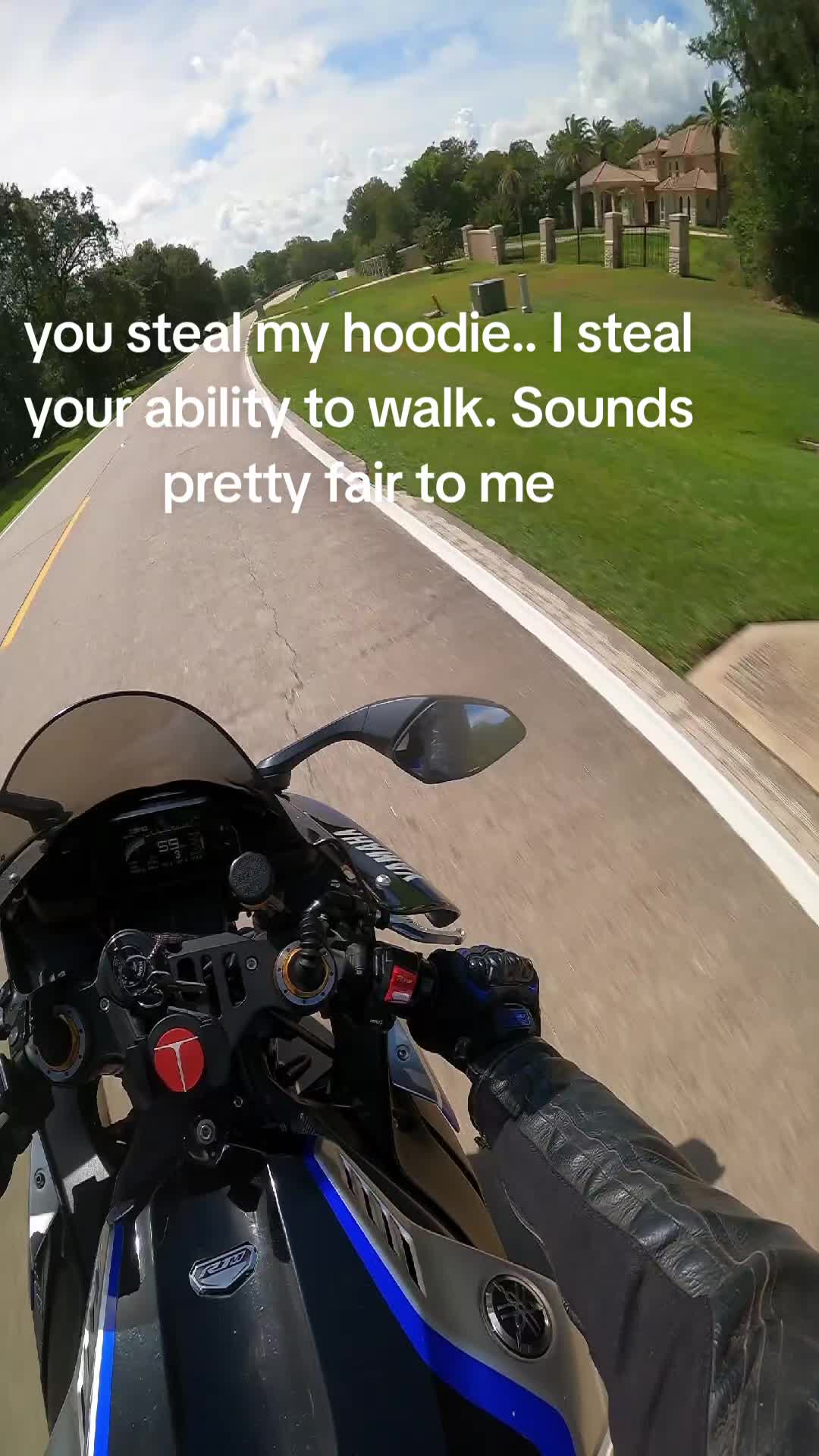 @Lakeshore Biker