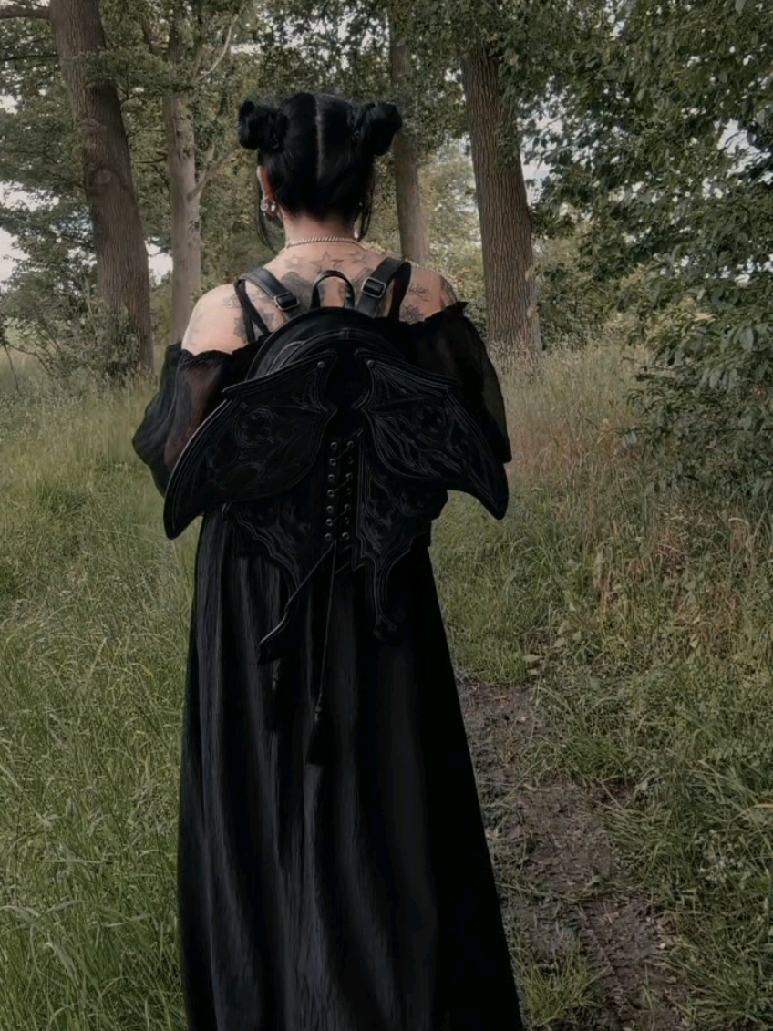 @𝕬𝖓𝖆 𝕽𝖔𝖘𝖆 🥀