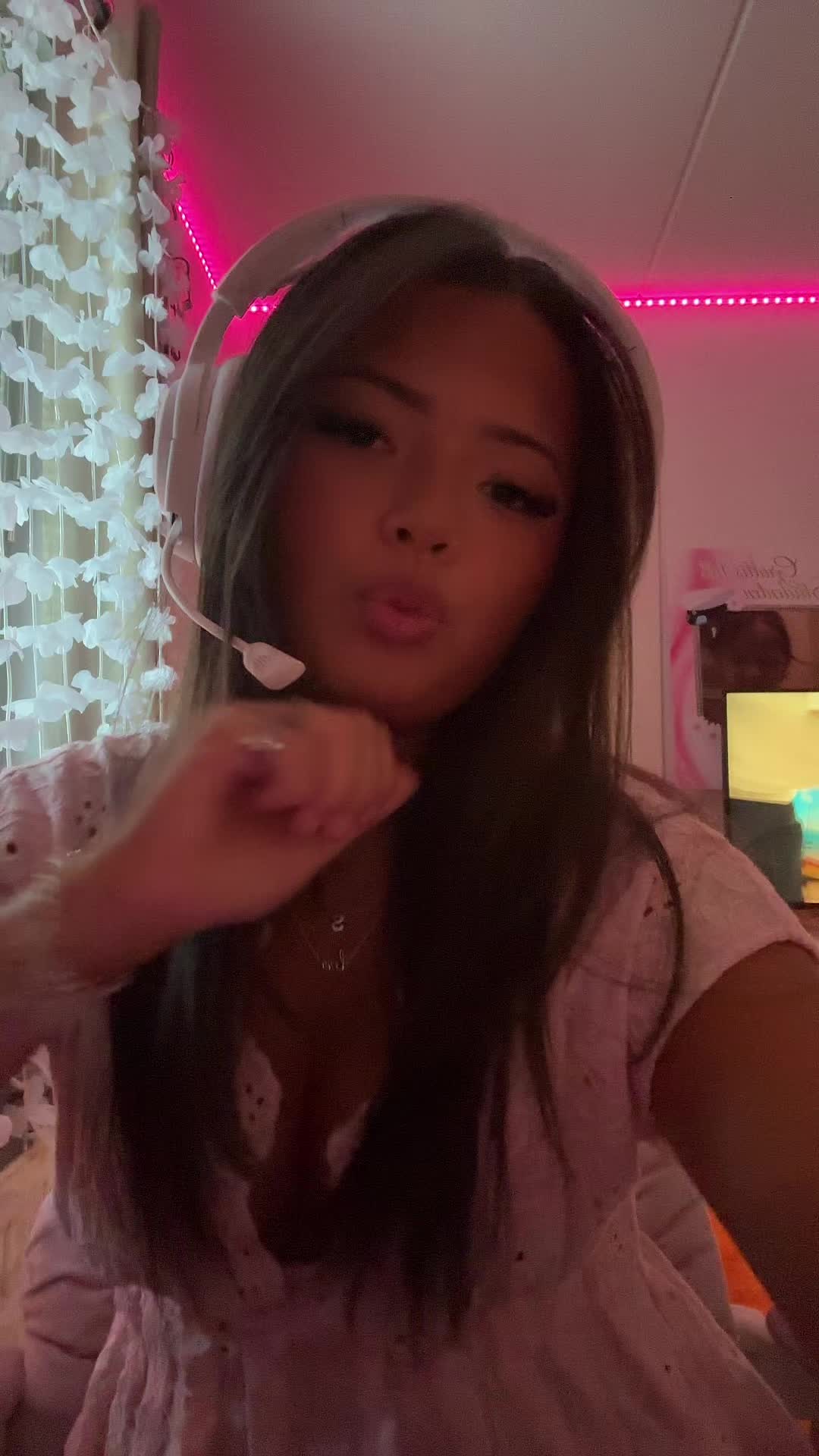 @M