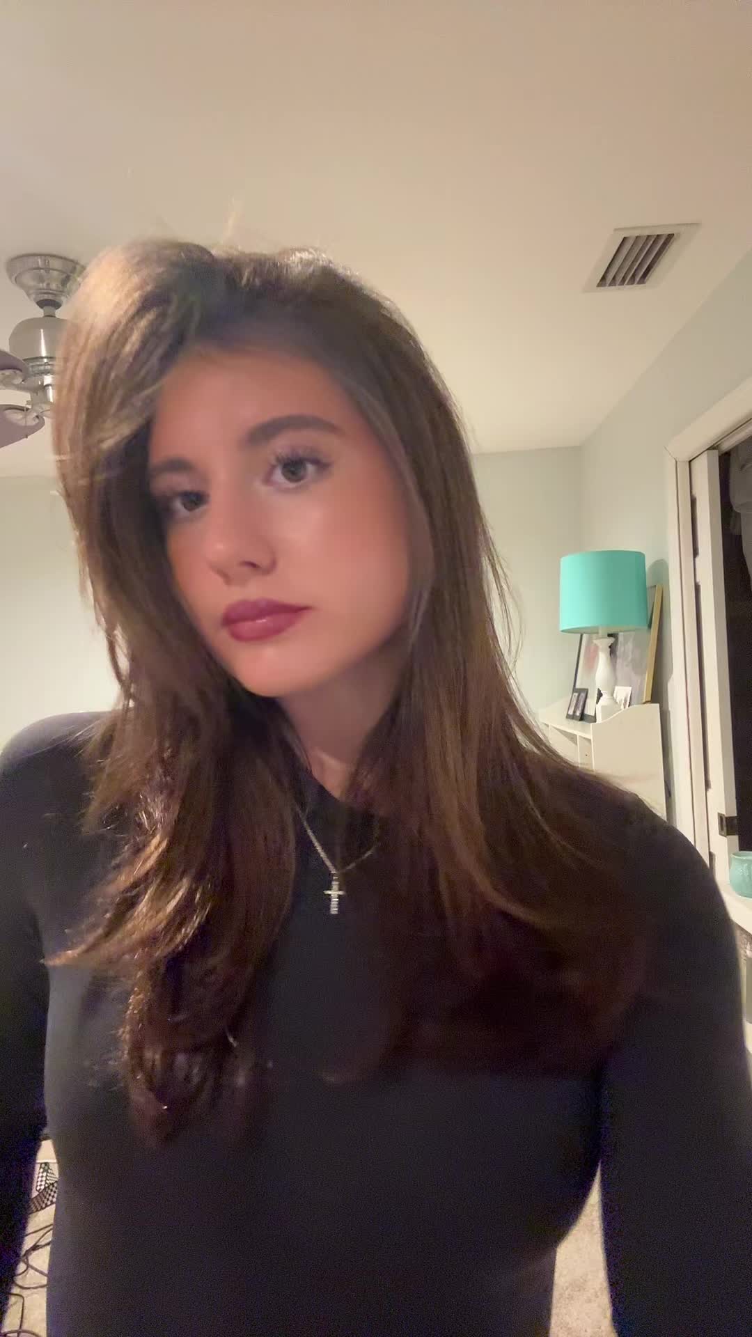 @Bella