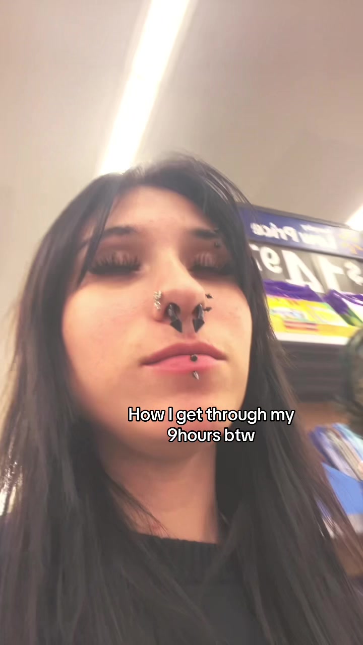 @️