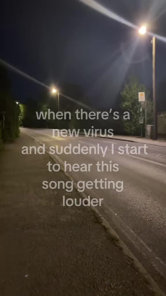 @🎧