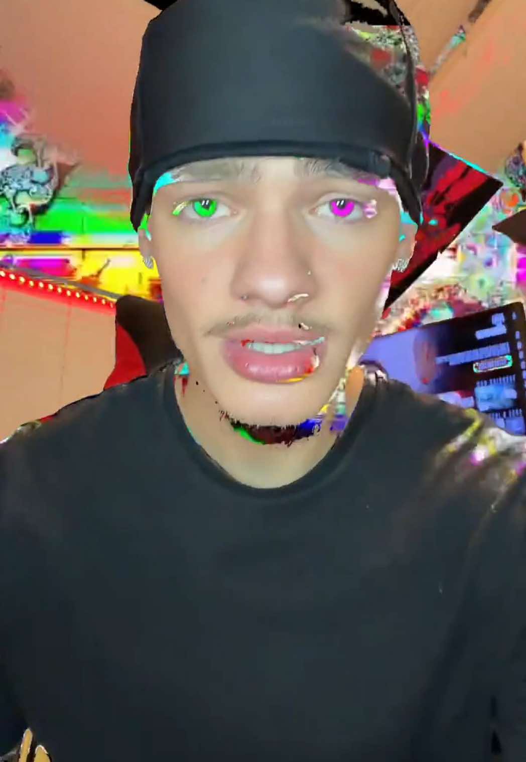 @&Ntilde;&iuml;&ccedil;k🕴️