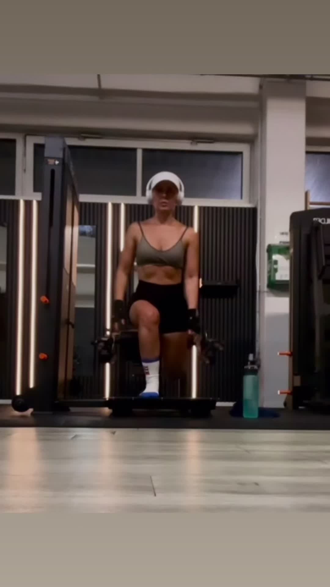 @Elena81🇰🇿🇩🇪🇦🇹