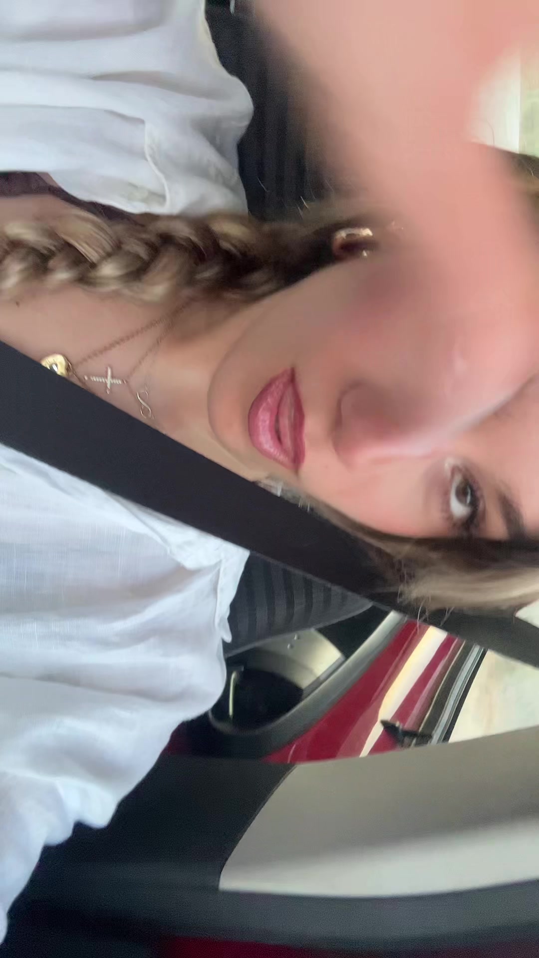 @aimily_b