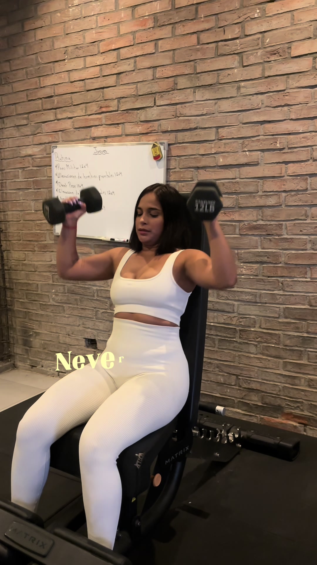 @Nicole Romero 👸🏻