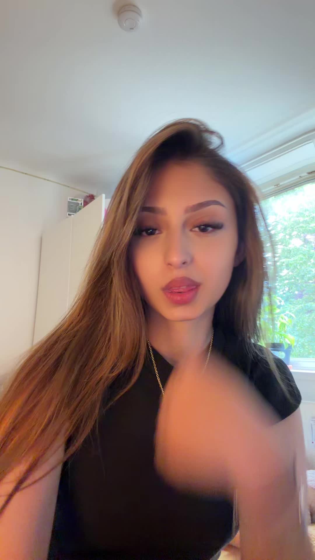 @Sandra