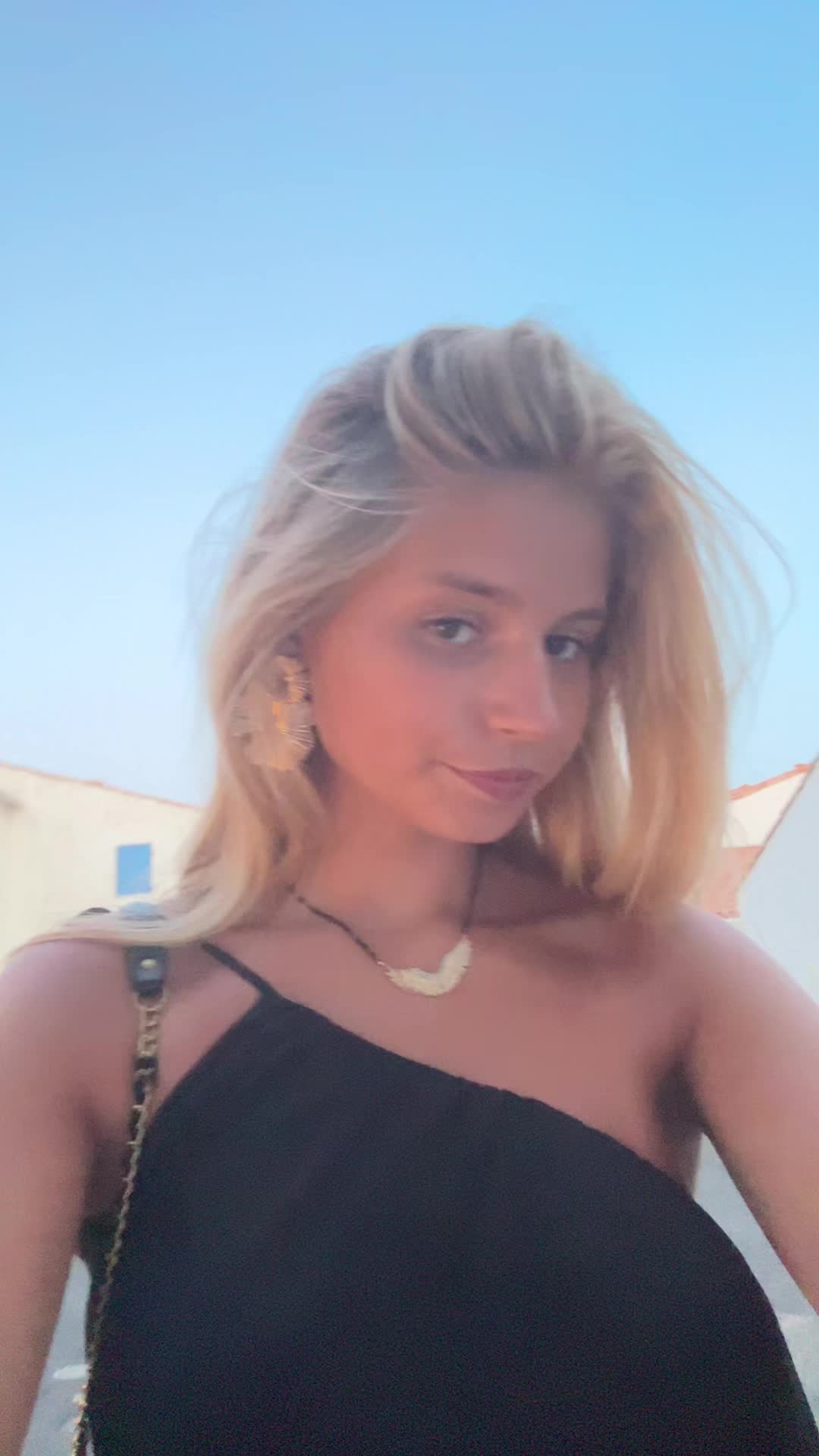 @lola_dth_