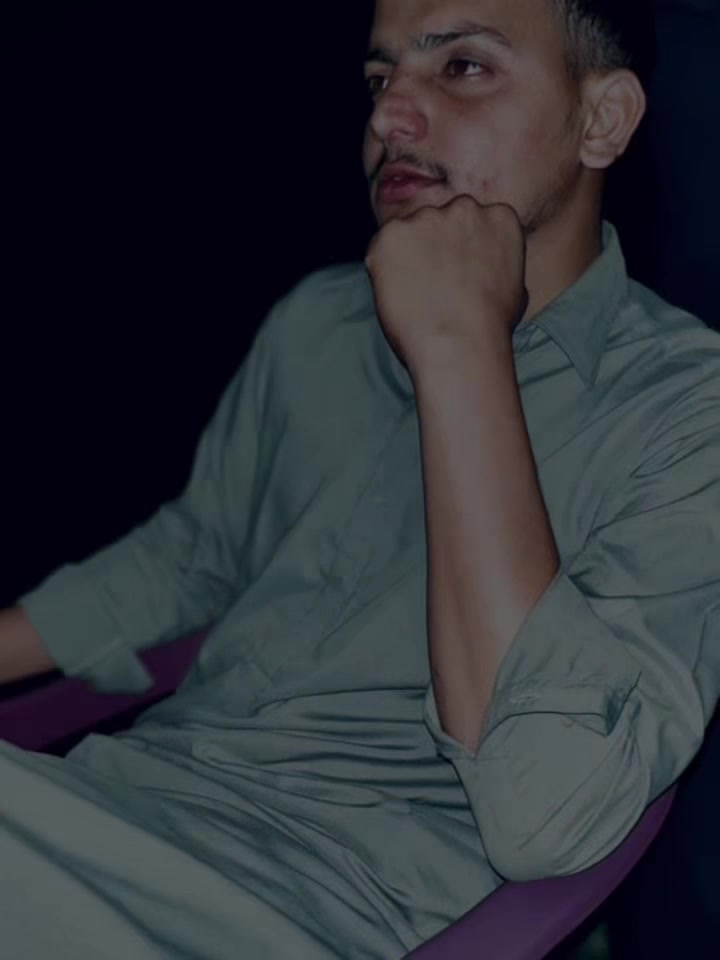 @BeWaFa💔DuNiYa 🌹