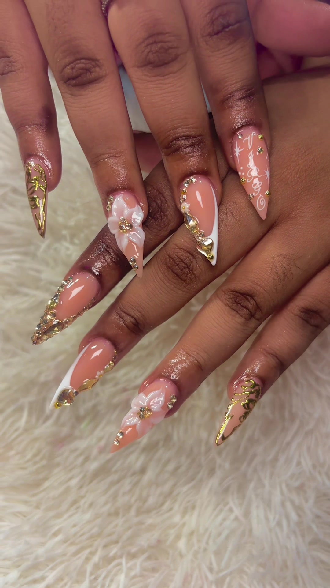 @Nicky the nail artist