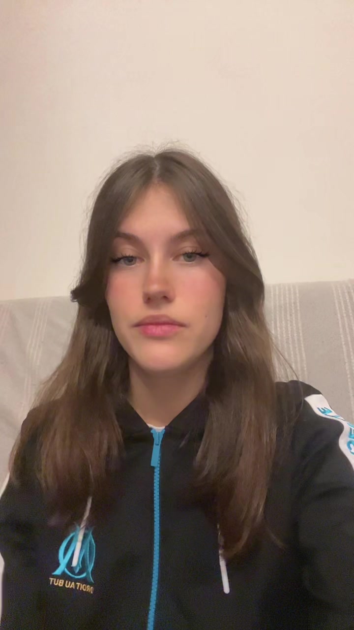 @𝐸𝓋𝒶 🧚🏼♀️