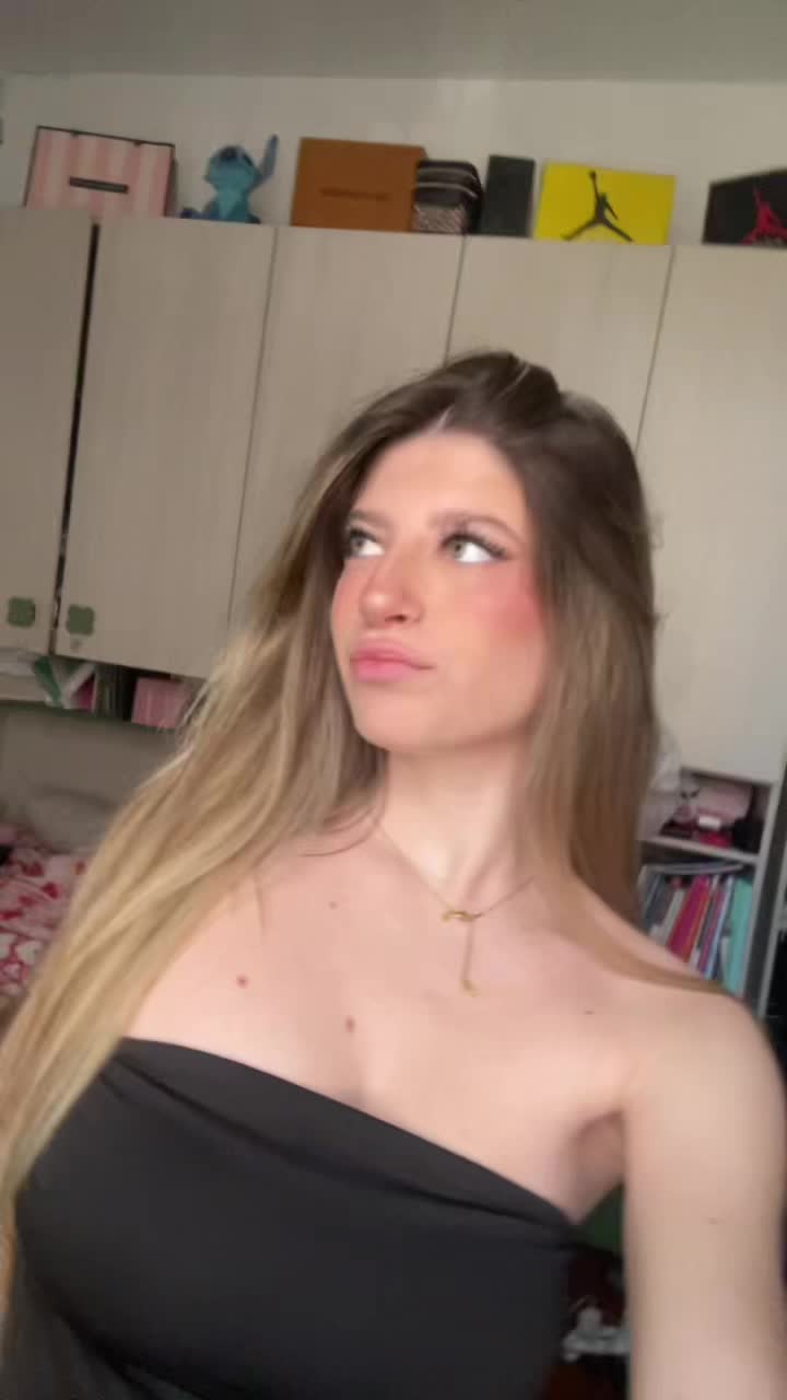 @violettaa