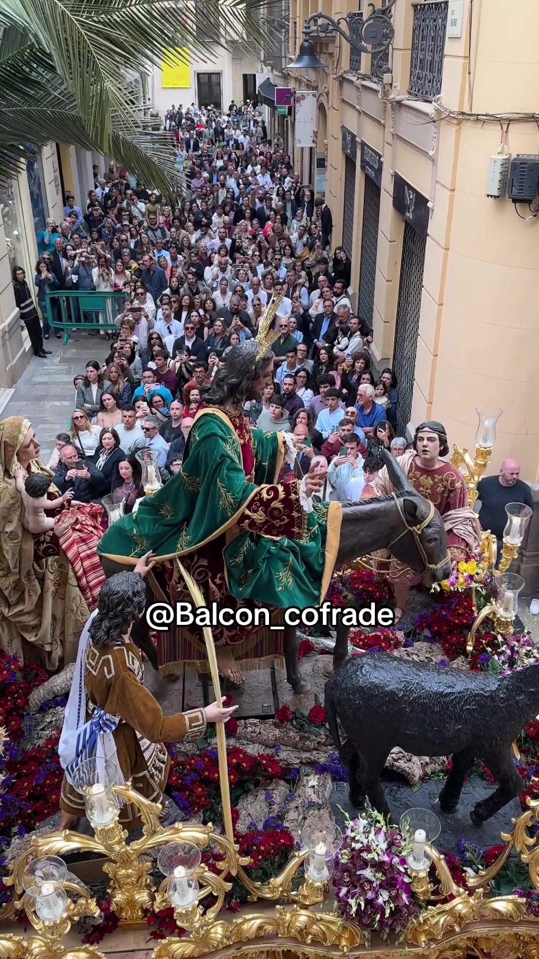 @Balcon_cofrade