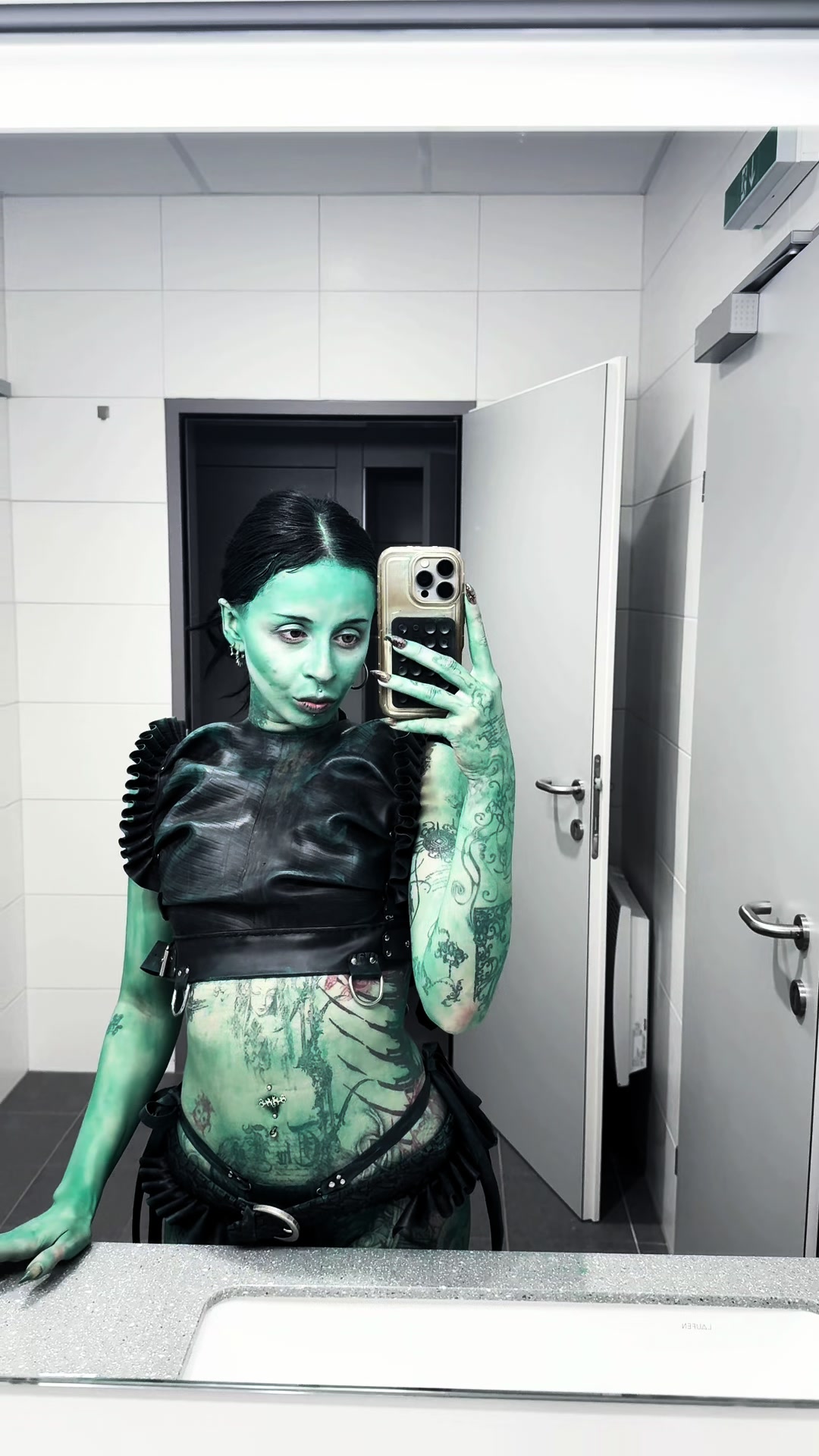 @yzarcfae