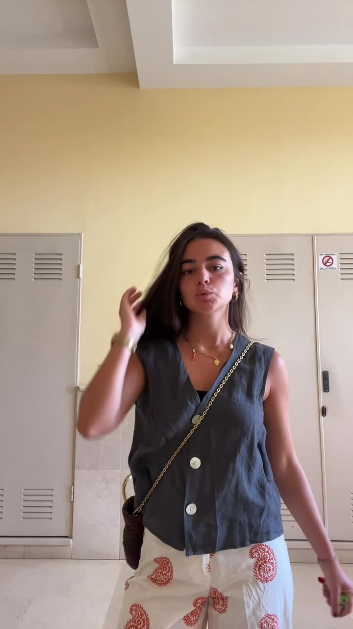 @elenaluugo