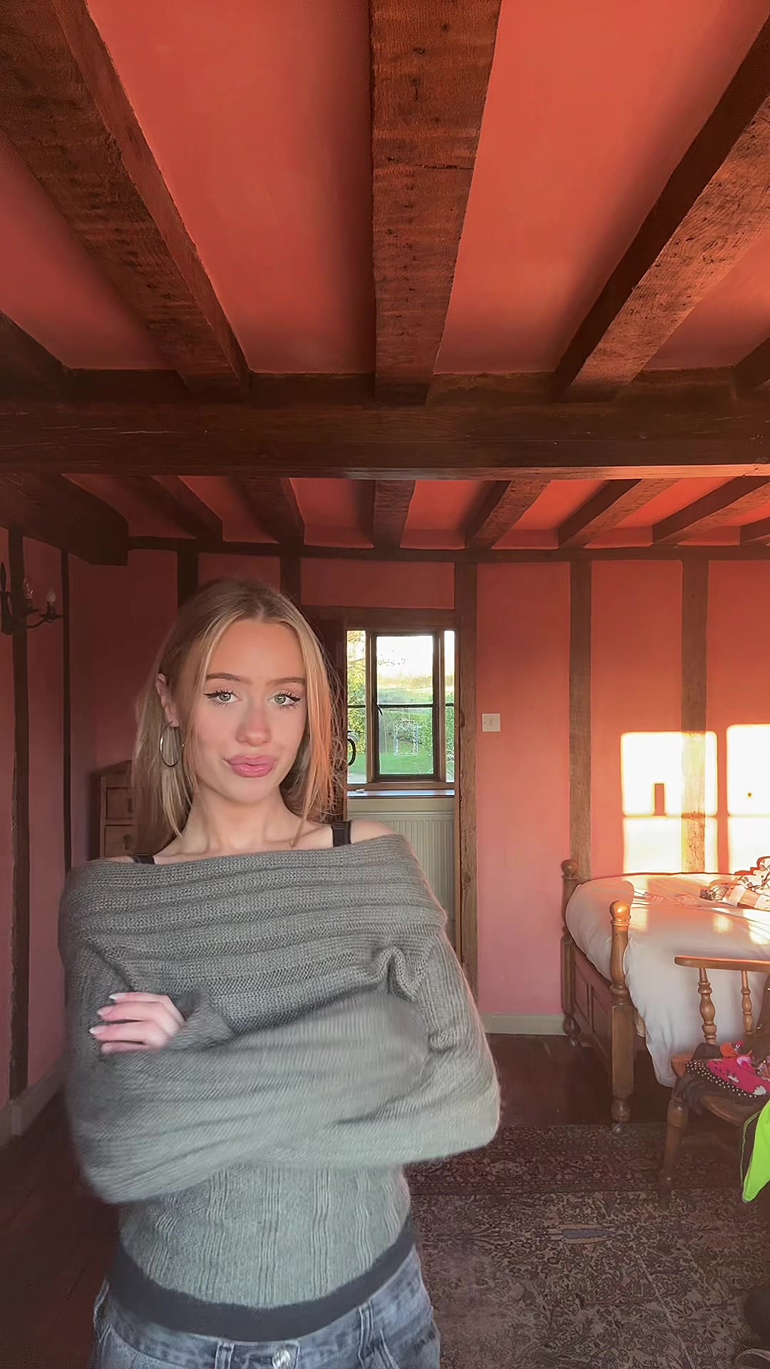 @charholla