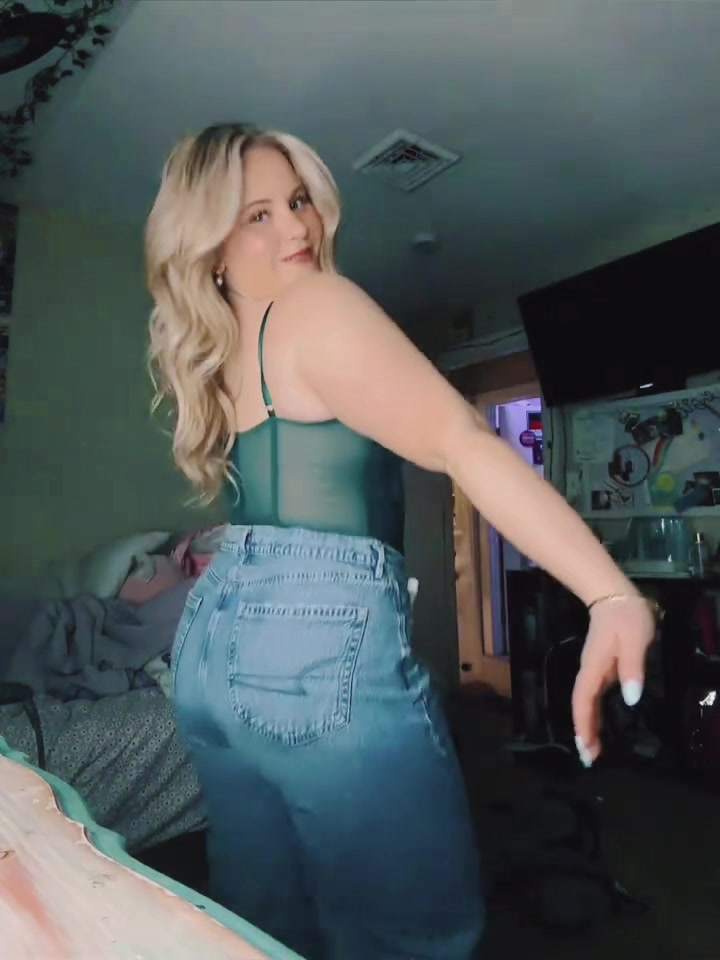 @_tiktokbaddies