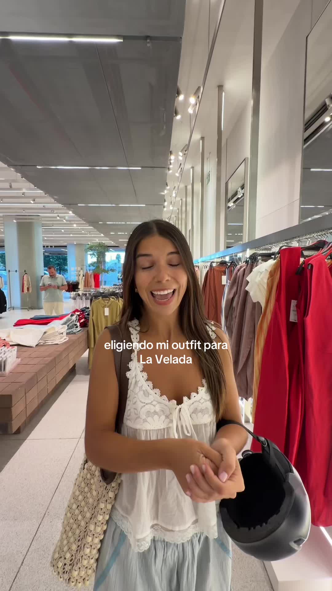 @Elena Gortari