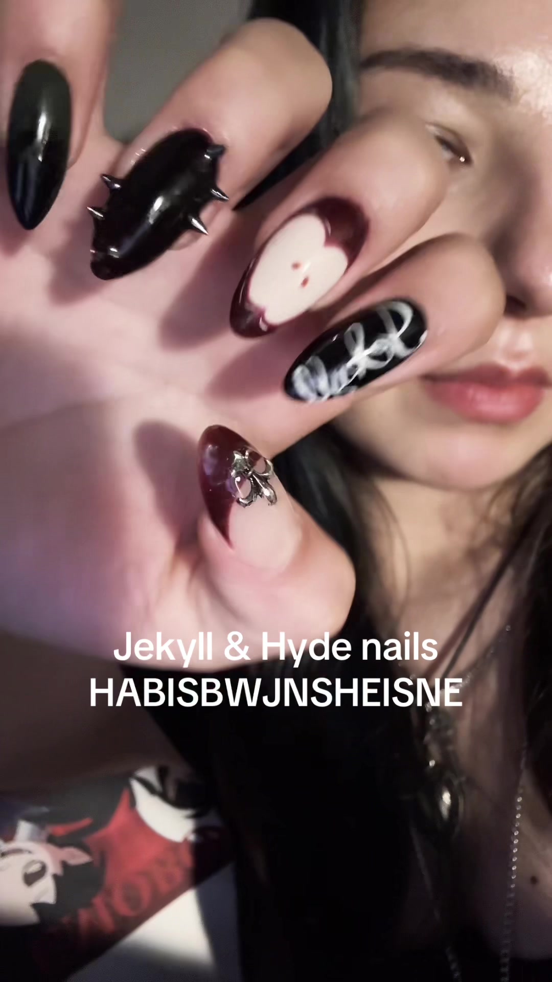 @⋆✮𝔫𝔢𝔡 ⚰︎♱