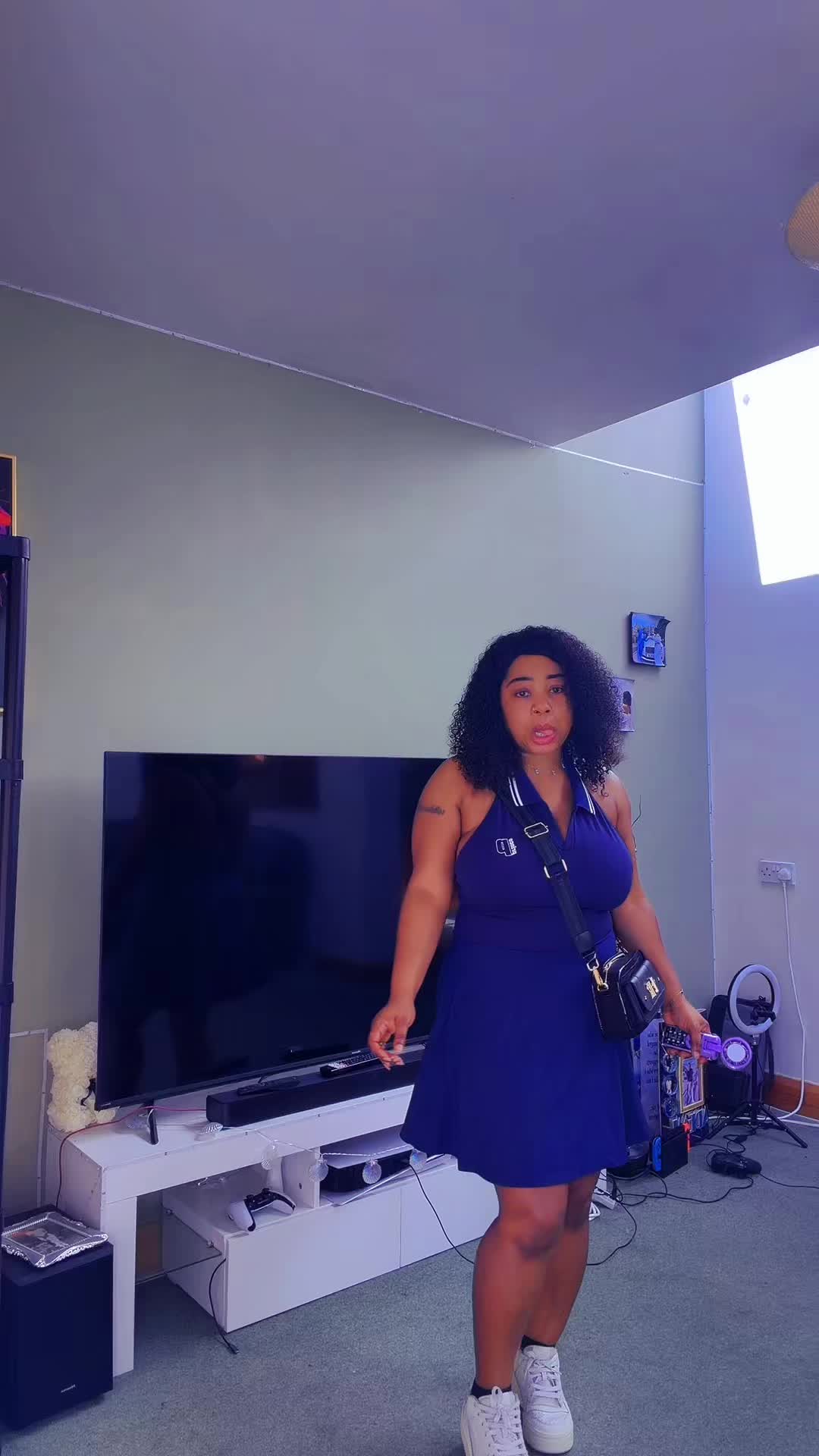 @Talkswithkoq