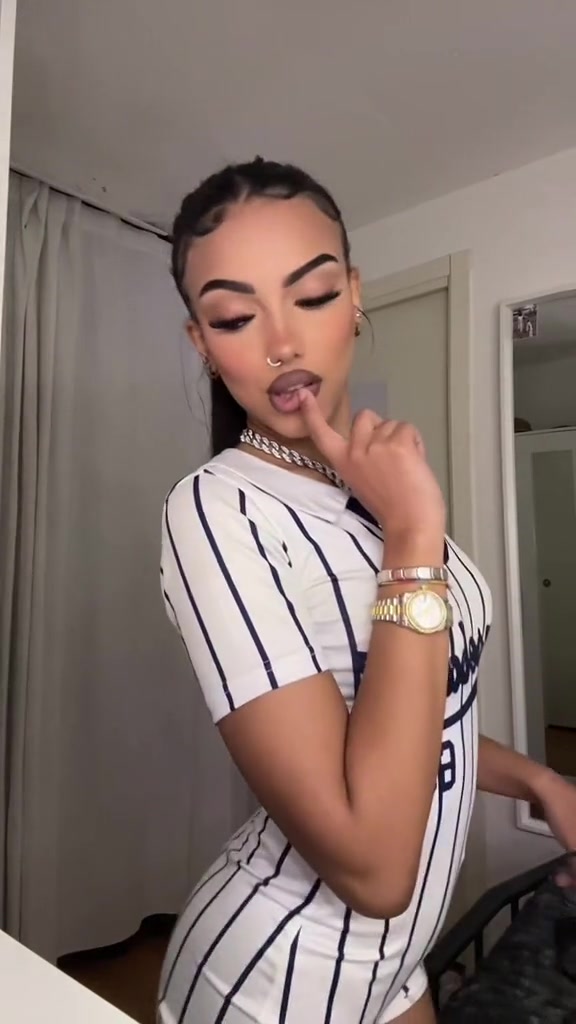 @𝕾𝖔𝖗𝖆𝖞𝖆🐯