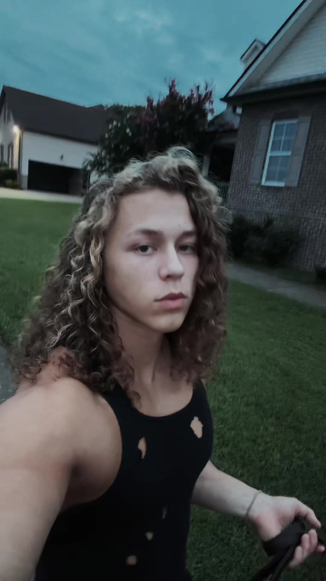 @𝔏𝔞𝔫𝔡𝔬𝔫 𝔭𝔦𝔢𝔯𝔠𝔢𝔯
