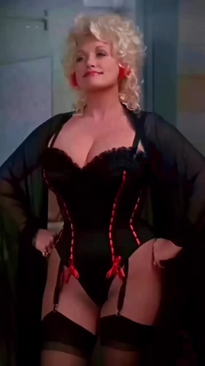 @Celebrity_Babes