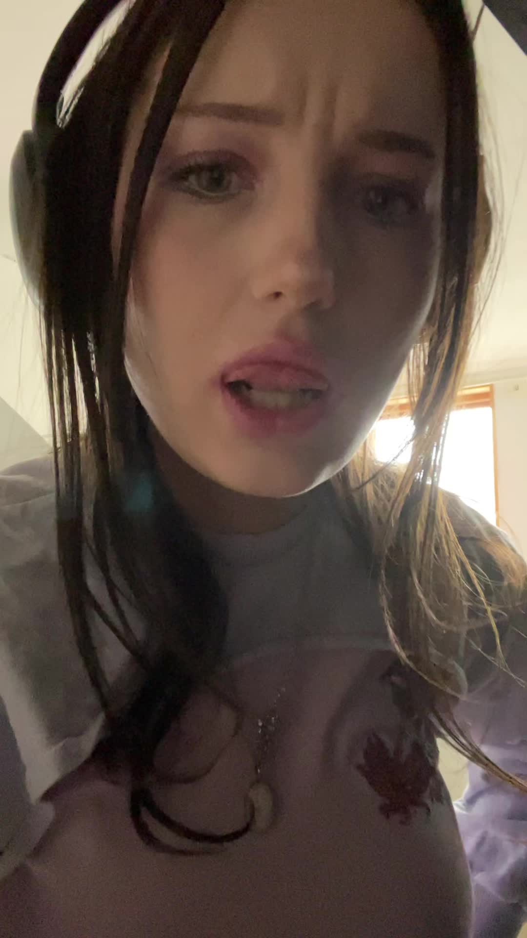 @e