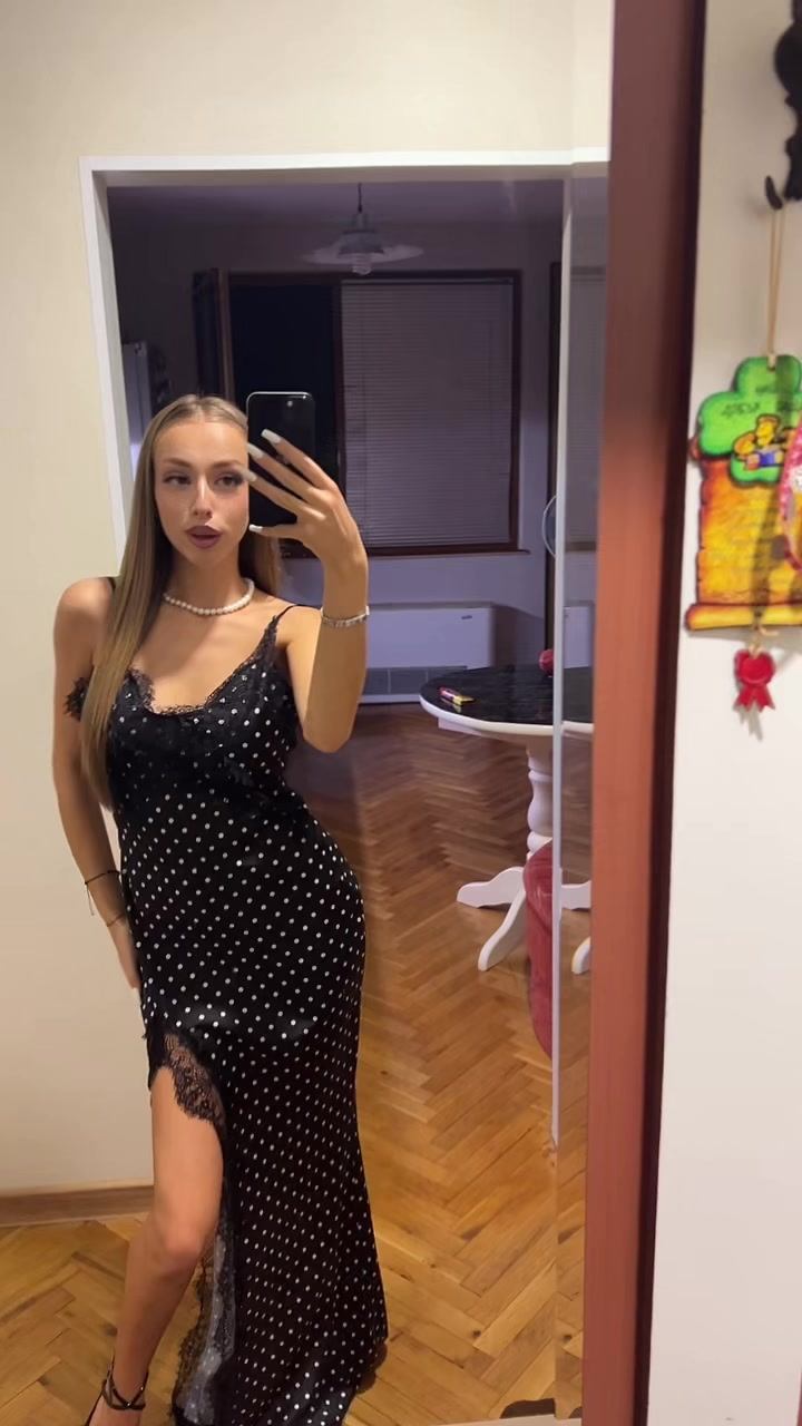 @👸🏼