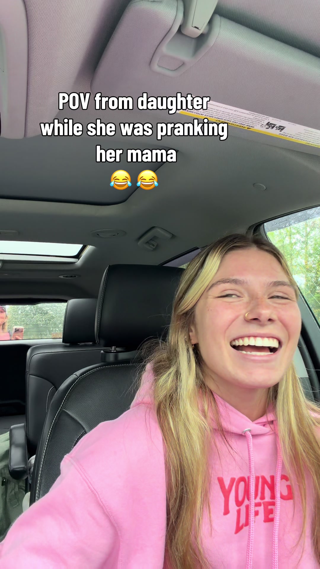 @momica_mama