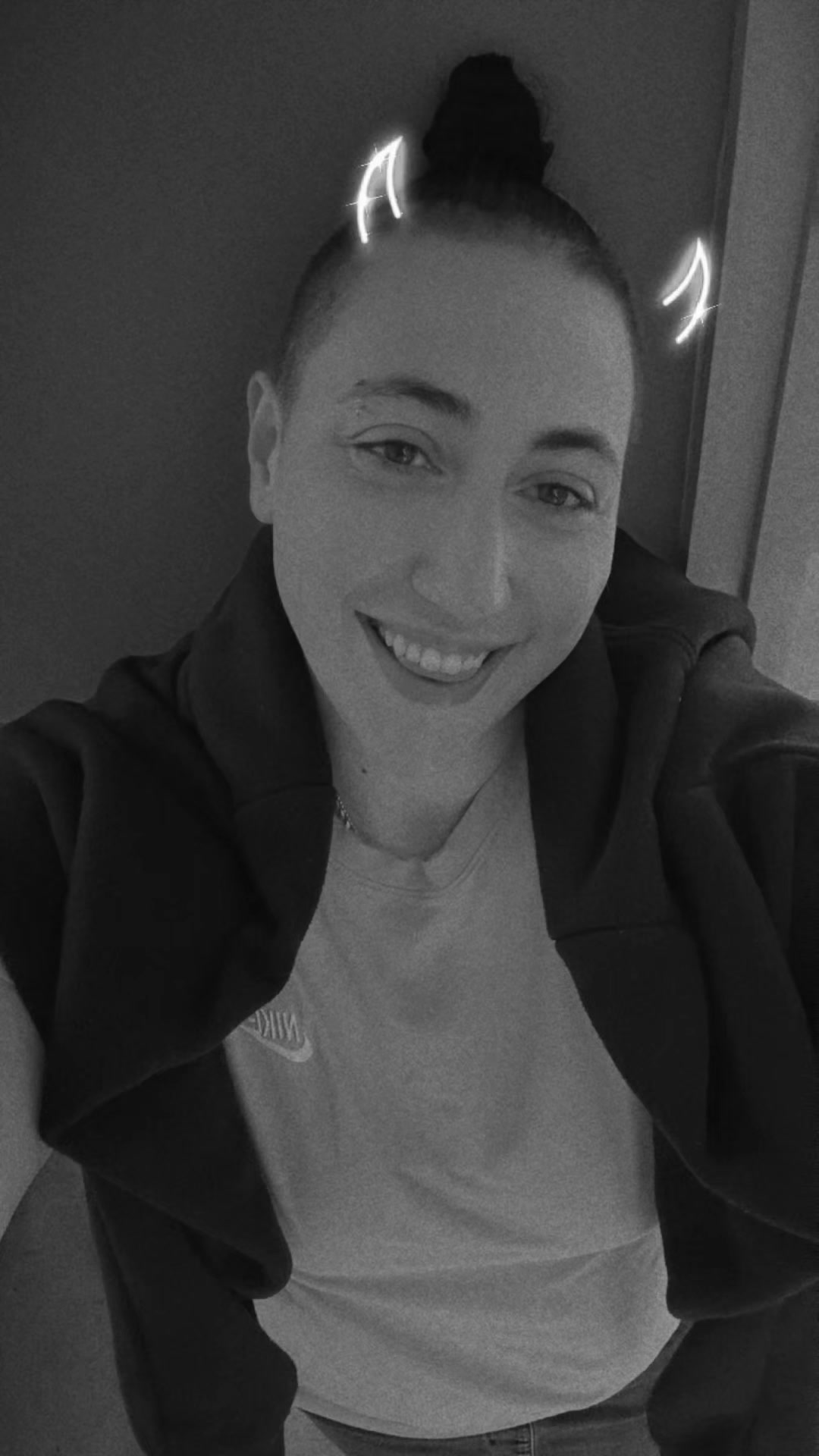@Crazyjayjay2303🏳️&zwj;🌈