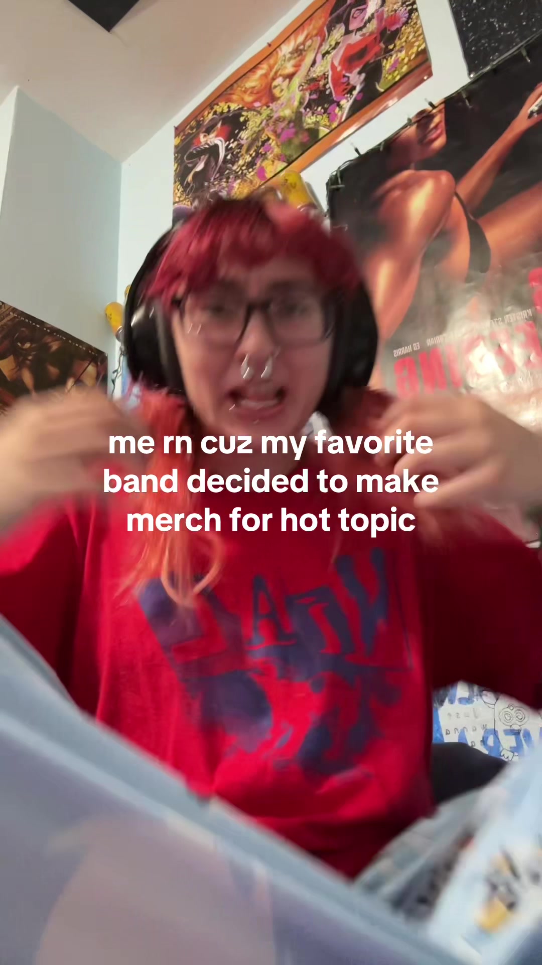 @armless.cum.circle