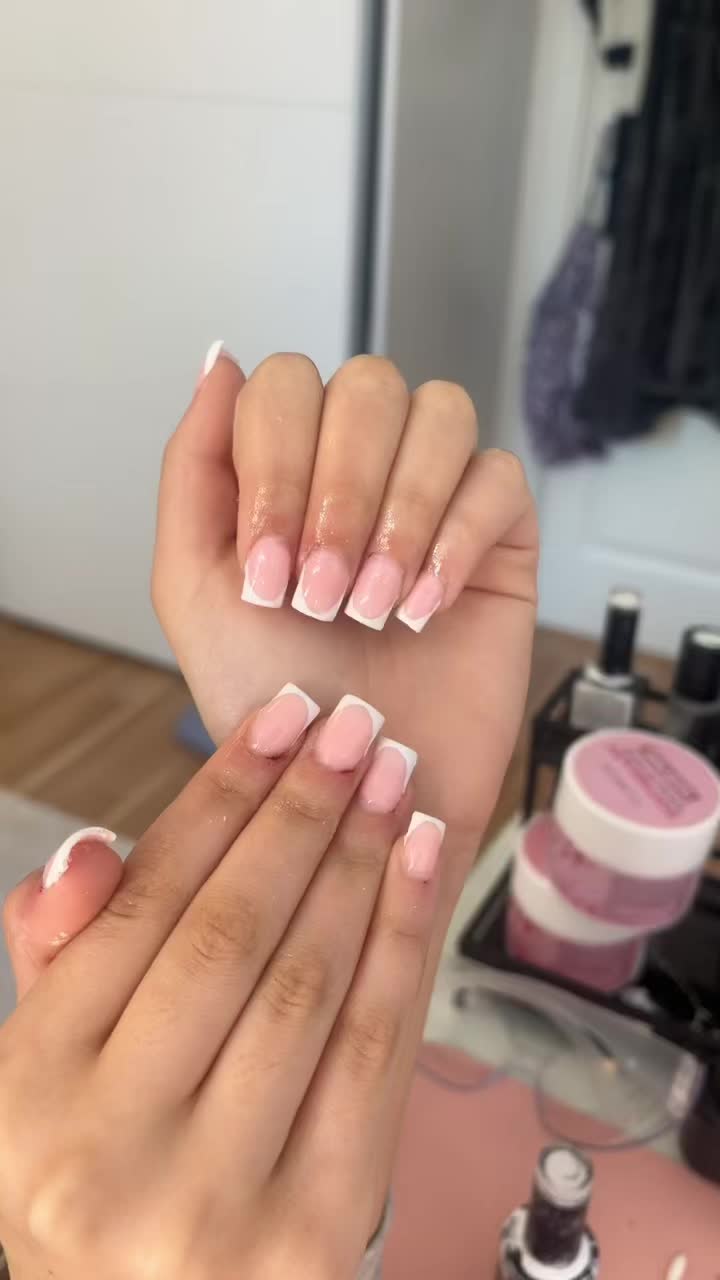 @𝓔𝓵𝓵𝓪💕