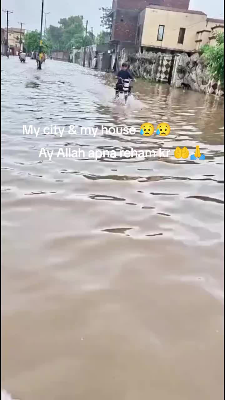 @Rajab ki mama